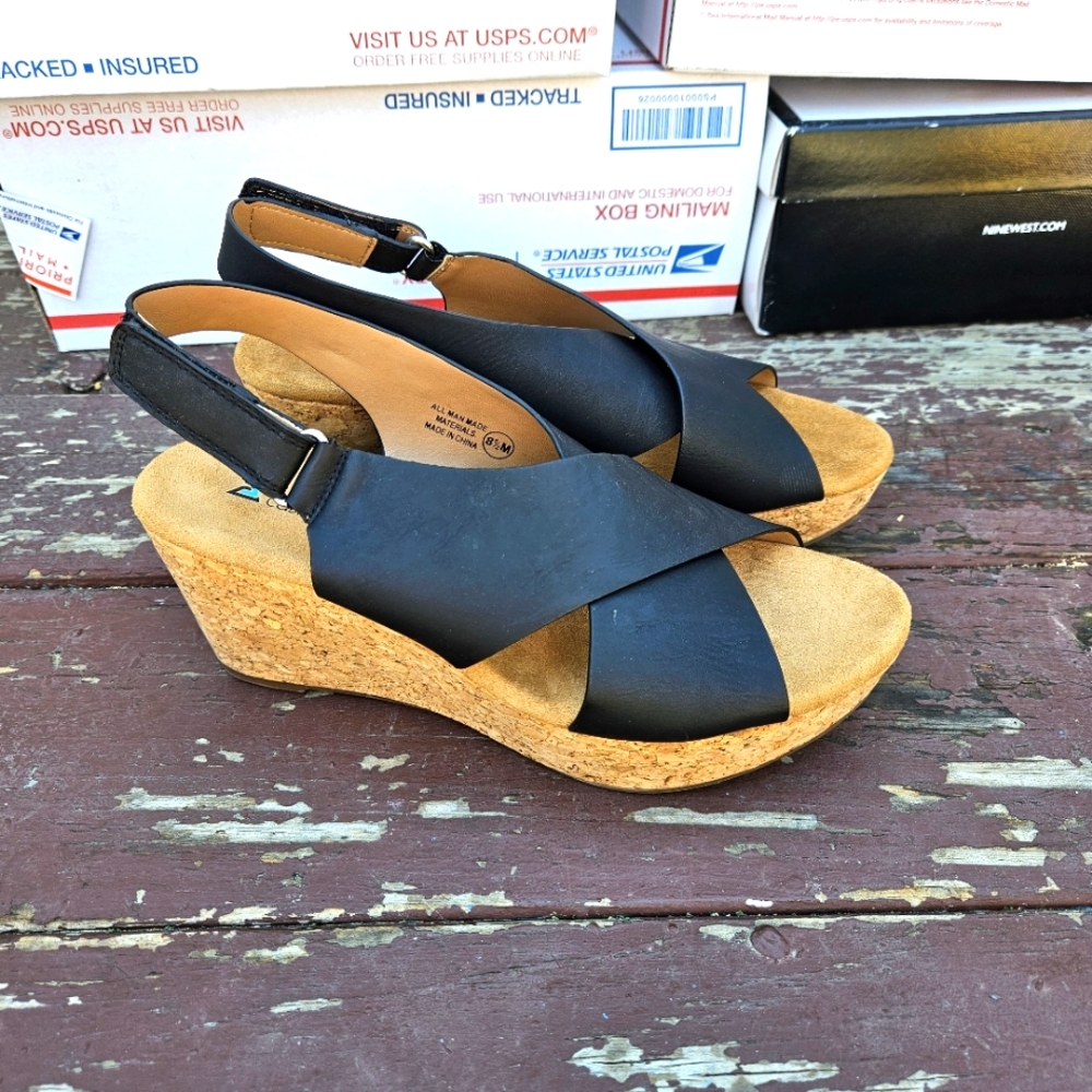 Cushionaire Women's Platform Sandals Size 8.5 - Picture 3 of 16